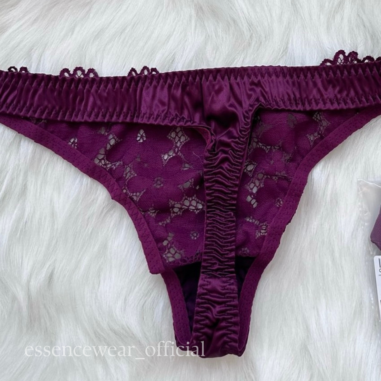 Stella Thong