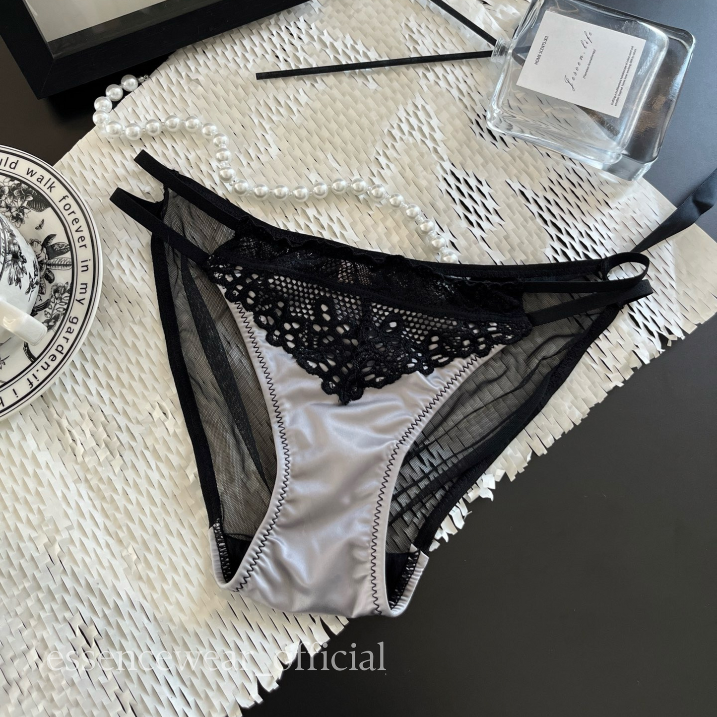 Daisy Lace Underwear