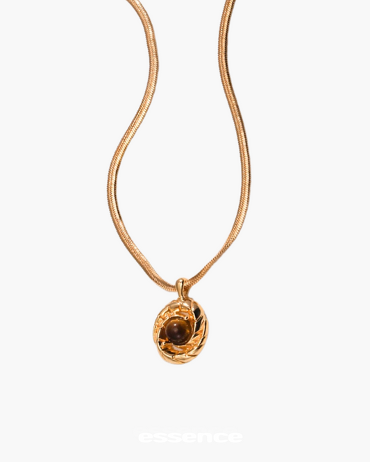 Gold-Plated Classic Swirl Pendant Necklace - essence