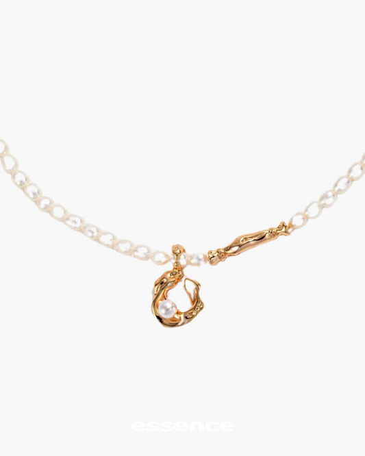 Gold-Plated Moon Natural Pearl Necklace - essence