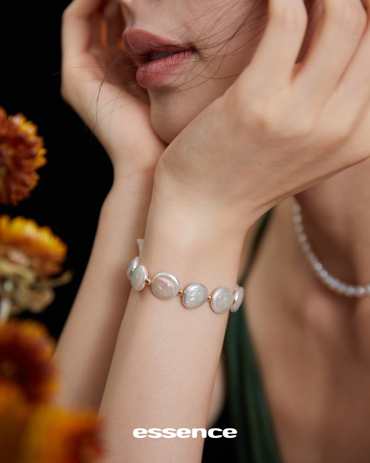 Shell Pearl Bracelet - essence